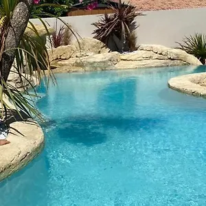  Villa De France
